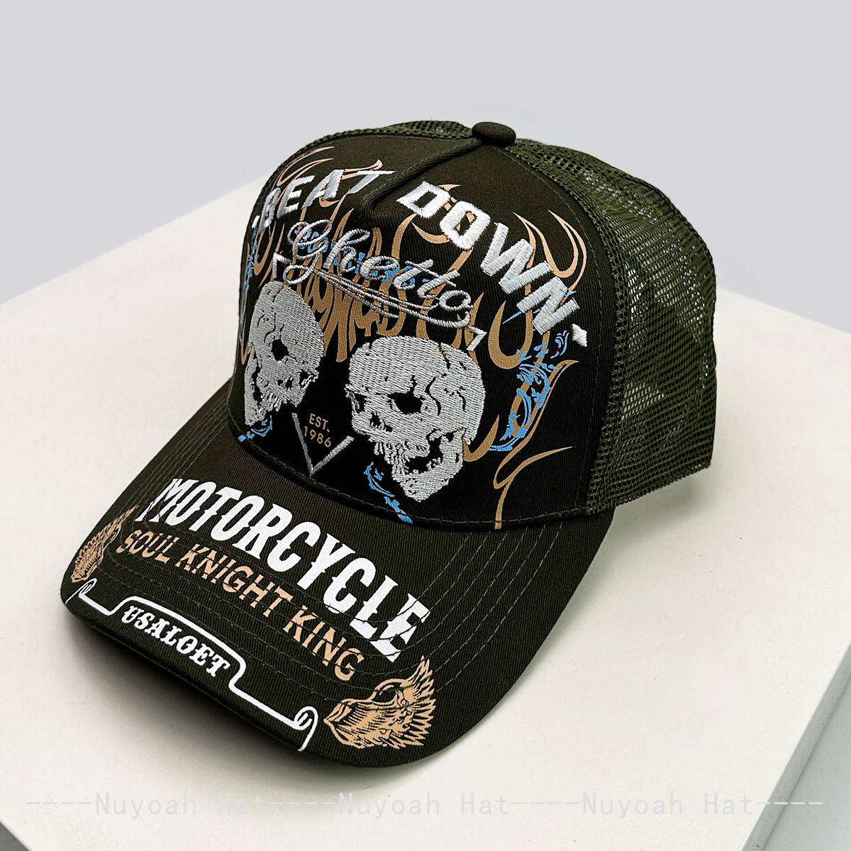 Boné Trucker com Bordado de Ch - Embroidery Craft avaliação e preço