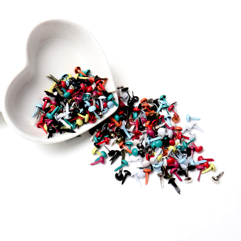 100 peças de Tachas Metálicas  - Embellishments For Scrapbooking avaliação e preço